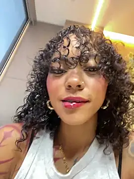 Snapshot of LizStorm_ chatting on July 22, 11:35 am LizStorm online show from July 22, 11:35 am