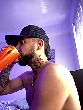 juanlouis pierre online show from January 14, 4:45 pm