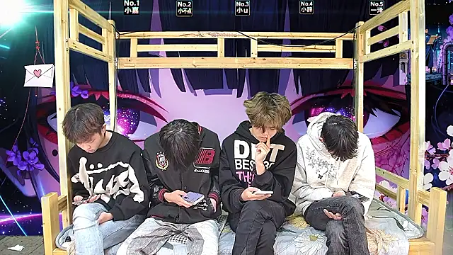 xiaohuangren01 online show from March 24, 4:17 am