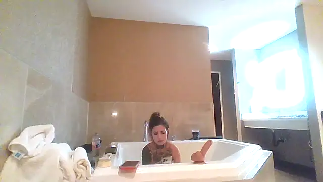 allymoon1369 online show from May 26, 6:20 am