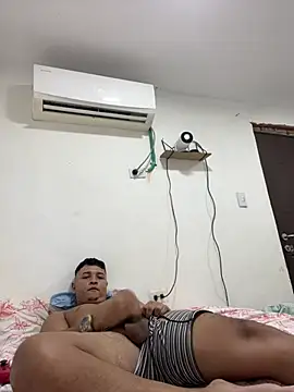 juandacaliente78 online show from May 8, 6:52 am