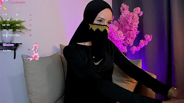 Snapshot of dolunay_farah chatting on January 14, 11:49 am dolunay farah online show from January 14, 11:49 am