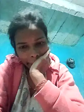 Snapshot of priyasharma899 chatting on January 17, 6:22 pm priyasharma899 online show from January 17, 6:22 pm