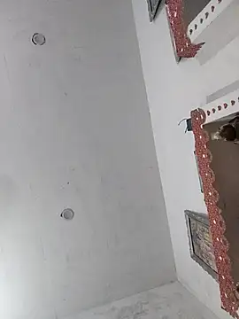 Snapshot of priyasharma899 chatting on January 19, 4:33 pm priyasharma899 online show from January 19, 4:33 pm