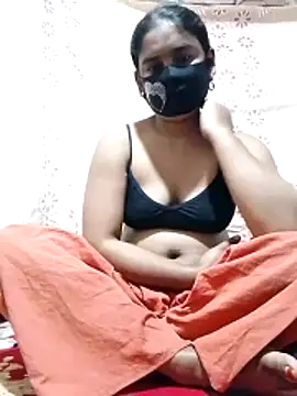 Hot Sweeti online show from February 4, 10:21 am