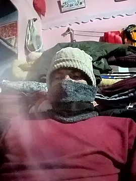 Snapshot of Hairymax_boy chatting on January 16, 4:00 pm Hairymax boy online show from January 16, 4:00 pm