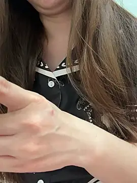 Donna9696 online show from April 2, 1:53 pm