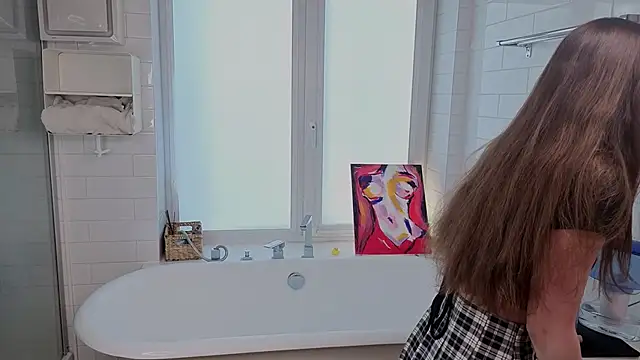 CinthiaSluis online show from February 19, 5:03 am