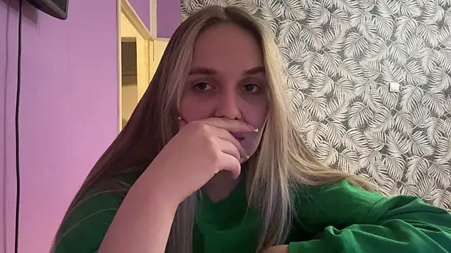 Snapshot of FelicidadChiariello chatting on January 15, 1:37 pm FelicidadChiariello online show from January 15, 1:37 pm