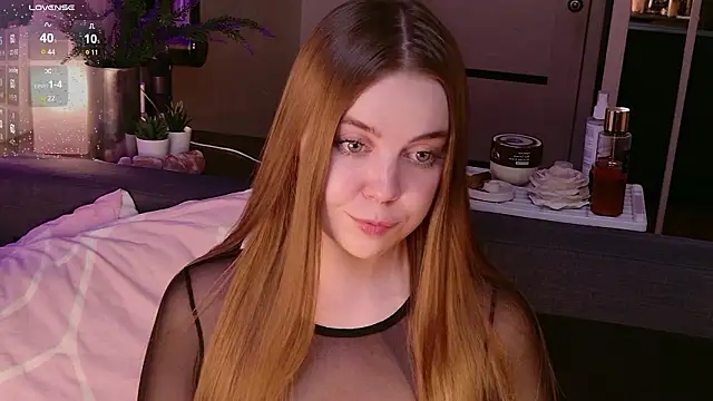 Snapshot of bratwifelina chatting on February 27, 7:47 pm bratwifelina online show from February 27, 7:47 pm