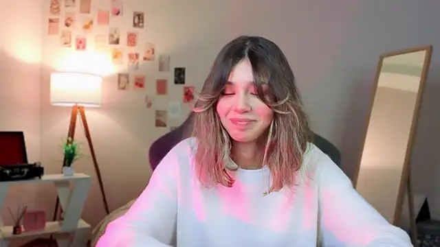 Snapshot of dinnerwithflowers chatting on January 15, 1:26 pm dinnerwithflowers online show from January 15, 1:26 pm