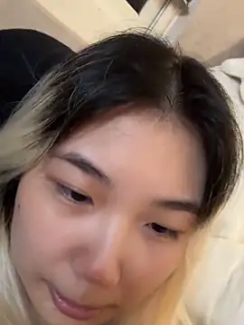 cu003 online show from April 18, 7:18 pm