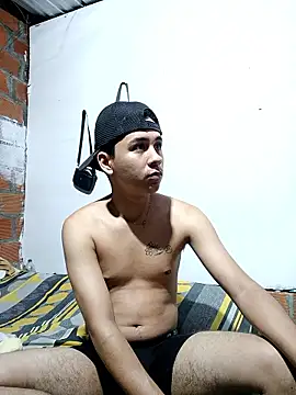 Snapshot of Zoe_axxelll chatting on January 15, 9:03 am Zoe axxelll online show from January 15, 9:03 am