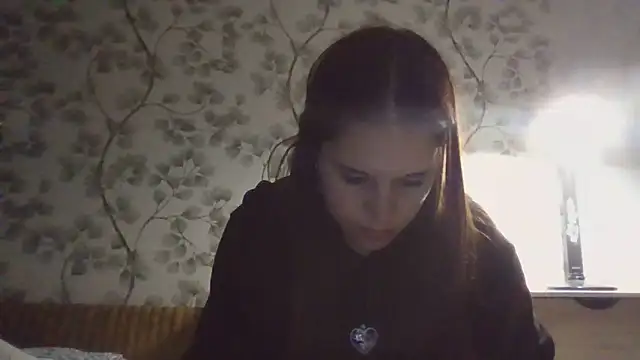 Snapshot of NyraLuna chatting on May 18, 9:20 pm NyraLuna online show from May 18, 9:20 pm