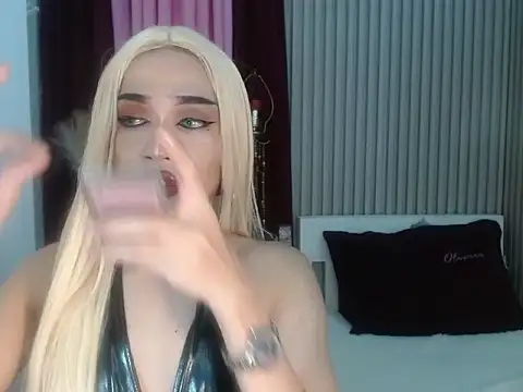 Snapshot of Kendalllust chatting on May 28, 2:36 pm Kendalllust online show from May 28, 2:36 pm