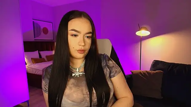 tinafox  online show from January 17, 8:30 am