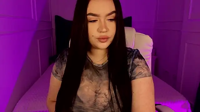 tinafox  online show from March 6, 8:11 am