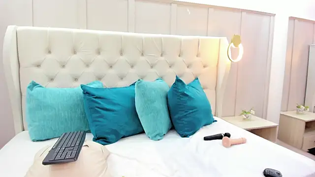 Snapshot of sweet_shanaia chatting on May 29, 5:00 pm sweet shanaia online show from May 29, 5:00 pm