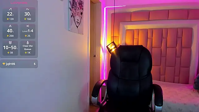 Snapshot of Amelia_Lopez24 chatting on February 22, 6:06 pm Amelia Lopez24 online show from February 22, 6:06 pm