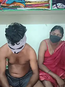 Snapshot of hotcopuleandsweet chatting on May 30, 5:43 pm hotcopuleandsweet online show from May 30, 5:43 pm