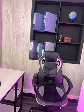 elodie rouge online show from March 5, 1:34 am