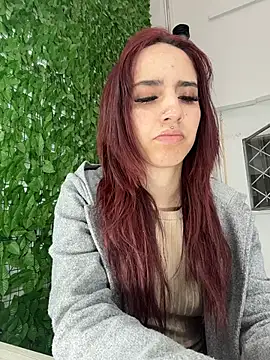 elodie rouge online show from March 27, 11:54 am