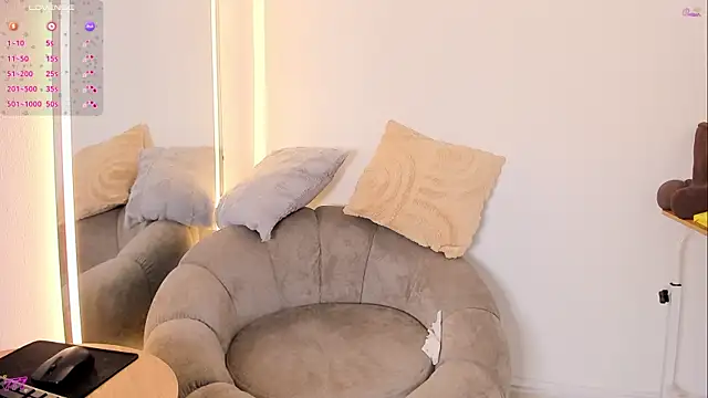 valentina Noa online show from June 20, 12:52 pm
