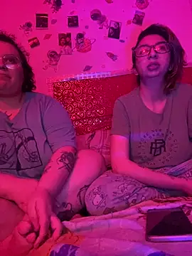 Snapshot of RavenEllieUniverse chatting on February 20, 7:21 am RavenEllieUniverse online show from February 20, 7:21 am