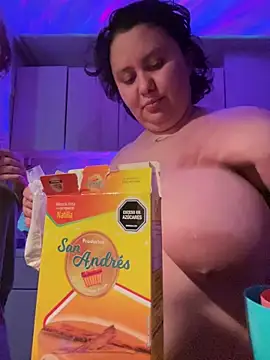 Snapshot of RavenEllieUniverse chatting on February 27, 11:38 pm RavenEllieUniverse online show from February 27, 11:38 pm