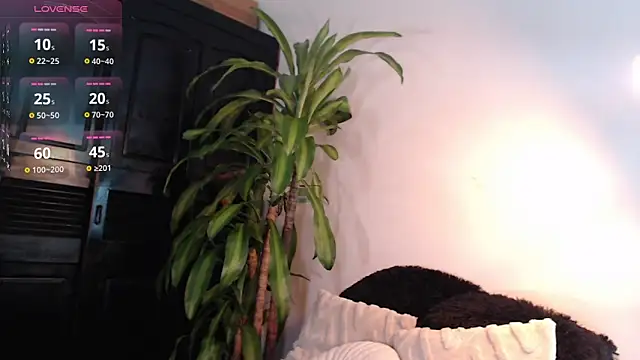 Mia Volkova  online show from May 9, 1:27 pm