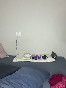 Snapshot of CacauShow01 chatting on February 21, 4:02 am CacauShow01 online show from February 21, 4:02 am