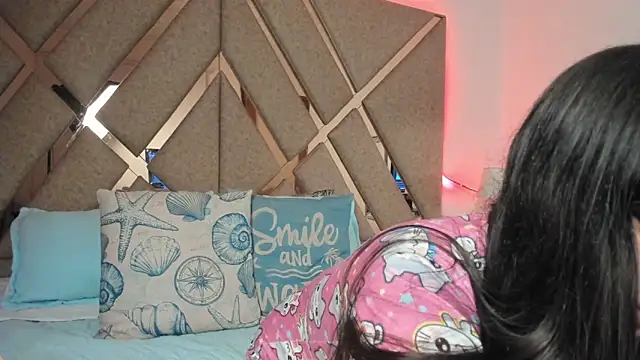 Snapshot of JenniQ69 chatting on February 2, 1:54 pm JenniQ69 online show from February 2, 1:54 pm