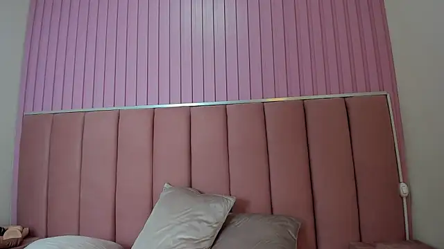 Snapshot of Zoehoney_hl chatting on March 3, 8:04 pm Zoehoney hl online show from March 3, 8:04 pm