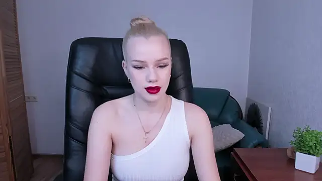 Stacy Western online show from February 12, 1:06 pm