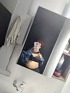 Small-lulu online show from January 15, 12:26 am