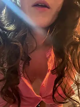 Raven  5 online show from April 21, 10:45 pm