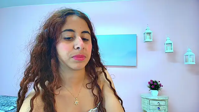 Snapshot of scarlett_clyde chatting on July 17, 12:34 pm scarlett clyde online show from July 17, 12:34 pm