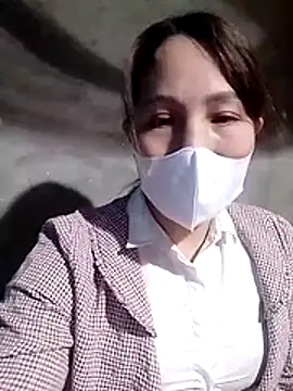 Gummiesu online show from January 16, 4:05 am