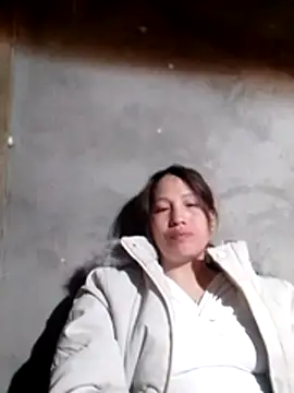 Gummiesu online show from February 26, 9:58 pm