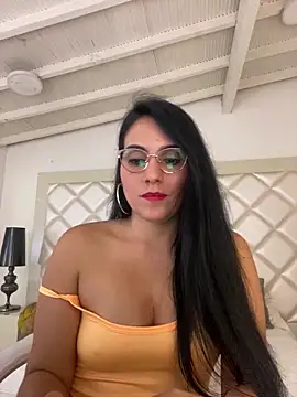 Snapshot of Miaswwe chatting on February 9, 4:33 pm Miaswwe online show from February 9, 4:33 pm