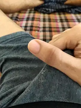 Snapshot of northguy_chennai chatting on January 15, 6:51 am northguy chennai online show from January 15, 6:51 am