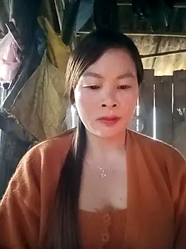 Snapshot of Bling_sexy chatting on February 21, 12:55 am Bling sexy online show from February 21, 12:55 am