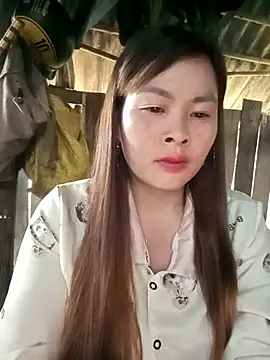 Snapshot of Bling_sexy chatting on March 1, 12:56 am Bling sexy online show from March 1, 12:56 am