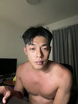 Snapshot of Yooo17 chatting on August 8, 5:48 pm Yooo17 online show from August 8, 5:48 pm