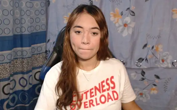 pinay mayahiga online show from March 3, 5:57 am