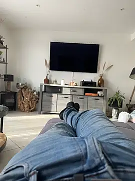 Snapshot of ju33100 chatting on January 15, 11:26 am ju33100 online show from January 15, 11:26 am