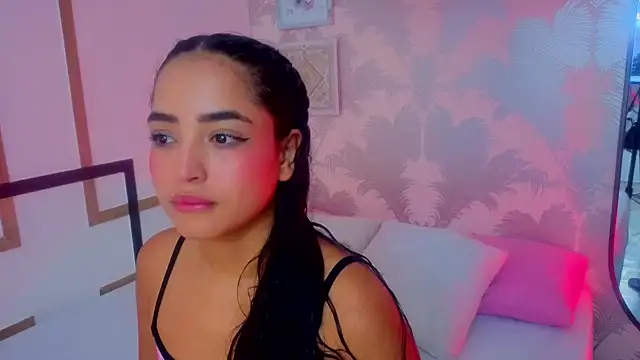 Emma Thompssonn online show from June 2, 12:29 pm