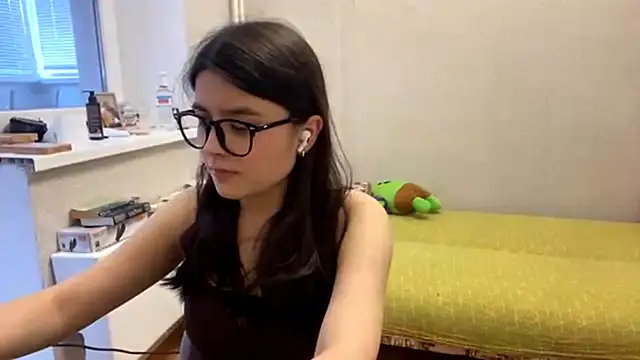 Snapshot of SaintMari chatting on June 28, 3:18 pm SaintMari online show from June 28, 3:18 pm