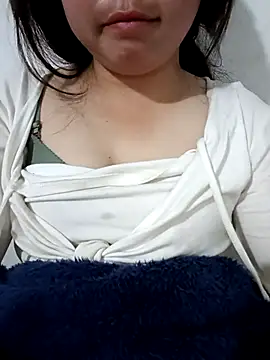 Snapshot of Elizabeth8 chatting on February 15, 11:01 pm Elizabeth8 online show from February 15, 11:01 pm