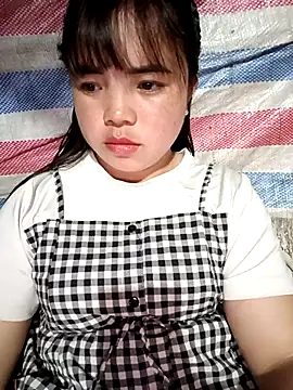 Snapshot of Elizabeth8 chatting on February 24, 1:31 pm Elizabeth8 online show from February 24, 1:31 pm